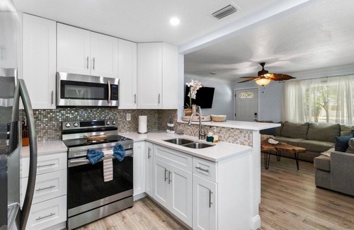 Pasadena On The Gulf Casa | Boho Beach House with Big Backyard 5 mins from Beach