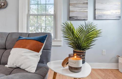 Apex Casa | BOHO BUNGALOW - STEPS FROM HISTORIC DOWNTOWN APEX