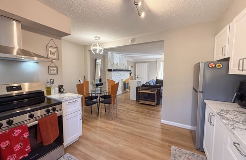 Burnsville Casa | Boho chic 2BR home, centrally located, close to airport, MOA