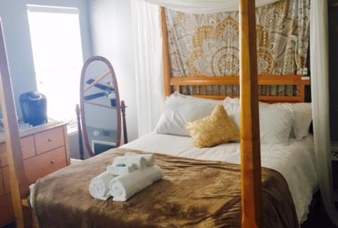 Pacific Beach Cama Y Desayuno | Boho Chic Beach Suite