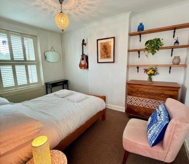 Staple Hill Casa | Boho-Chic Cottage Retreat