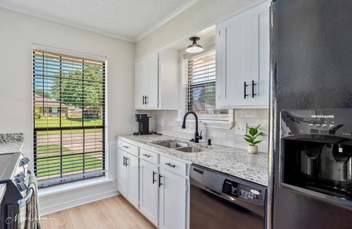Bossier City Casa | Boho-chic retreat!!