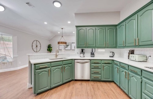North Richland Hills Casa | Boho Chic Home w Backyard Paradise - Pool + Grill