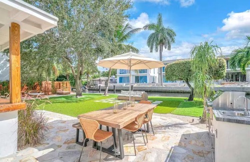 Croissant Park Casa | Boho coastal home with patio and natural light