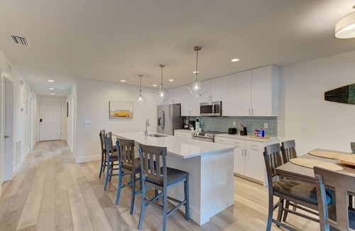 Madeira Beach Apartamento | Boho Condo 3/3 Heated pool