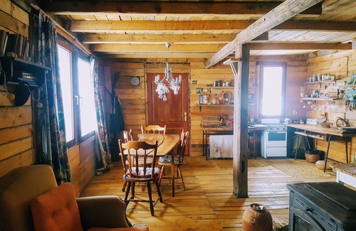 Beocin Cabina | Boho eco cabin in the woods on Fruška gora