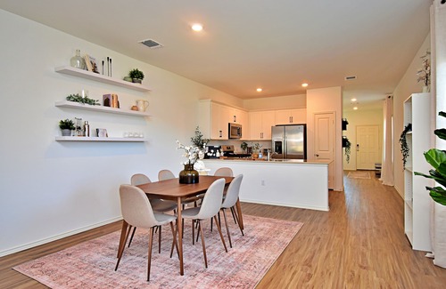 Del Valle Casa | Boho Getaway | Playgrounds & Close To Market