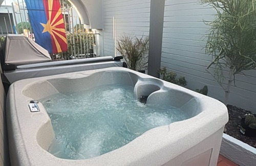 Casa De Oro Apartamento | Boho Haven Studio @Central PHX Private Patio Wi-Fi +Hot Tub +Pool+EV charging