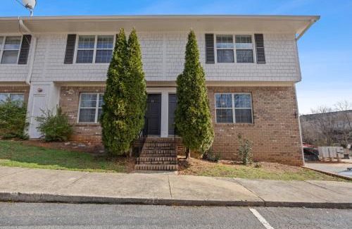 Smyrna Apartamento | Boho Lux Theme 3BR 3BA Near Truist Park Home of the Braves