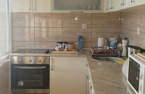 Vrnjacka Banja Apartamento | Boho - apartamento nuevo con impresionantes vistas cerca de todo