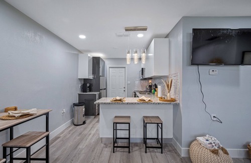 Tampa Villa | Boho Villa B