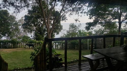 Guindulman Complejo | Bohol-Lahoy Dive Resort