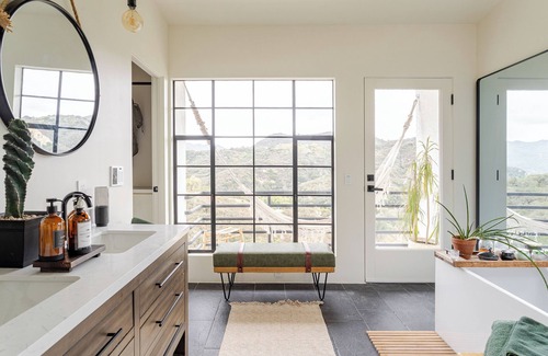 Sylvia Park Casa | Bohome Topanga : Designer Sunlit Home + Canyon Views