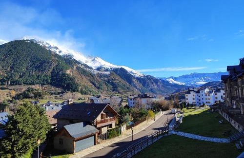 Sallent de Gallego Apartamento | Boira, ideal familias, preciosas vistas, garaje incluido