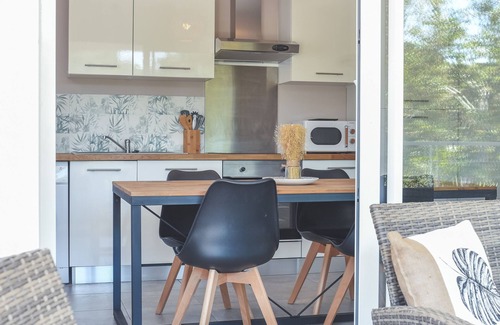 Orgnac-l'Aven Casa | Bois Flotté gîte with all comforts, private heated pool, bowling green, parking.