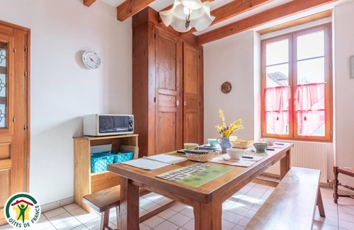 Saint-Just-Sauvage Casa | Bois Joly - Bagneux - Gîte