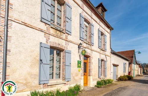 Saint-Just-Sauvage Casa | Bois Joly - Bagneux - Gîte