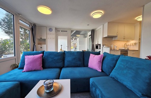 Siska District Apartamento | Bolero A Tour As / Modern and comfortable studio with WiFi and AC in Ljubljana