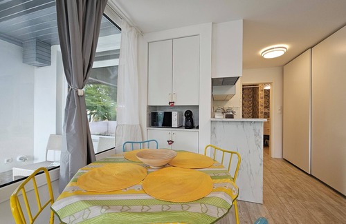 Siska District Apartamento | Bolero A Tour As / Modern and comfortable studio with WiFi and AC in Ljubljana
