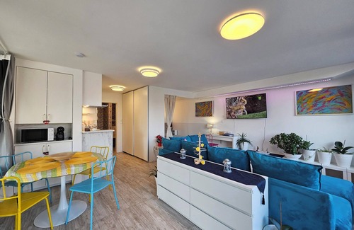 Siska District Apartamento | Bolero A Tour As / Modern and comfortable studio with WiFi and AC in Ljubljana