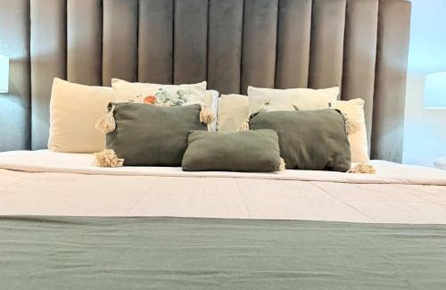 Emiliano Zapata Apartamento | Bolongo 3BR your exclusive oceanfront escape