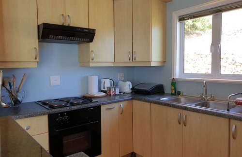Mountainside Casa | 'Bolusii' 6 En-suite Bedroom Beach House with Indoor Pool & Sea View