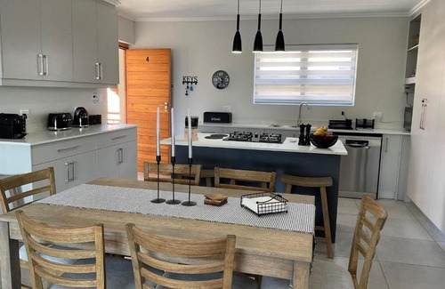 Knysna Apartamento | Bond Self-Catering Unit