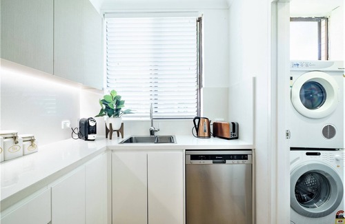 North Bondi Apartamento | Bondi Beach Apt Swimming Pool, Parking and Air Con
