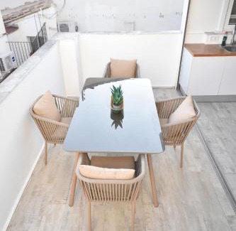 La Seu Apartamento | Bonito ático dúplex cerca de las Torres de Serrano
