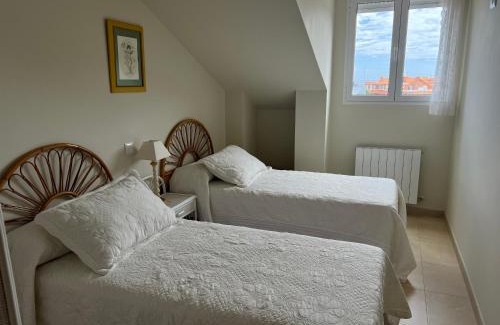 Isla Apartamento | Bonito ático en Isla Playa con piscina