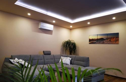 Postojna Apartamento | Bonito apartment