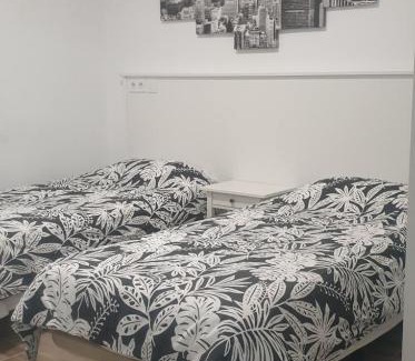 El Pilar Apartamento | Bonito piso Metro Barrio del Pilar, Plaza Padrón