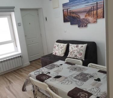 El Pilar Apartamento | Bonito piso Metro Barrio del Pilar, Plaza Padrón