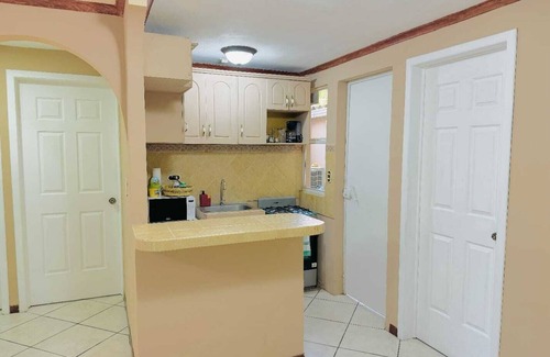 San Salvador Apartamento | A 10 minutos del Centro Histórico de San Salvador y la BINAES