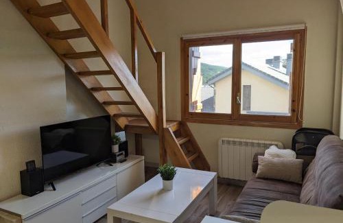 Villanua Apartamento | Bonito y luminoso apartamento con wifi y chimenea Aizú - Villanúa