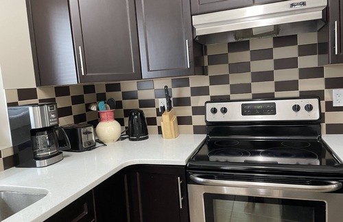 Edmonton Casa | Bonnie Doon Mill Creek, approximately 10 minutes to downtown and U of A
