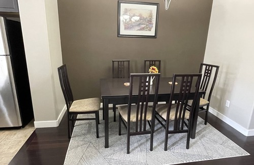 Edmonton Casa | Bonnie Doon Mill Creek, approximately 10 minutes to downtown and U of A