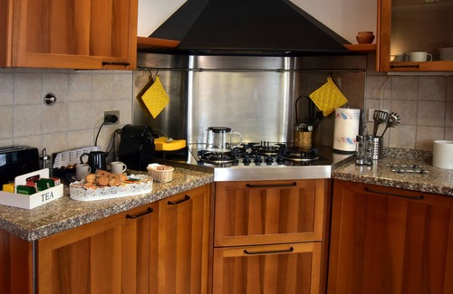 Malnate Apartamento | Bonnie House - Between lakes and mountains! One step away from Switzerland