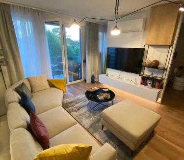 Balatonlelle Apartamento | Bonnie-Premium Lelle Waterfront Private Apartment