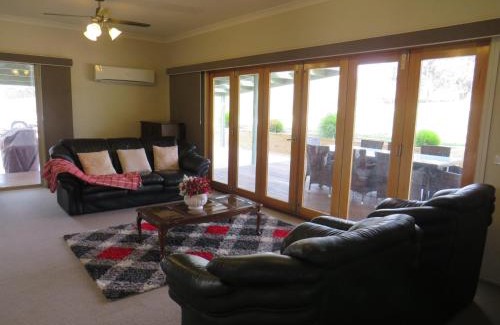 Woodfield Casa | Bonnie Valley Retreat