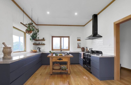 Bona Vista Otro | Bonnie View Farm Strawbale house with spectacular view