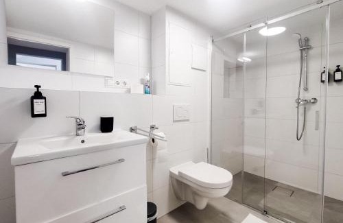 Sankt Augustin Apartamento | bonquartier - LUXAPT#3 Chice, moderne Wohnung mit Self Check-In, voll ausgestatteter Küche, Klimaanlage und Parkplatz