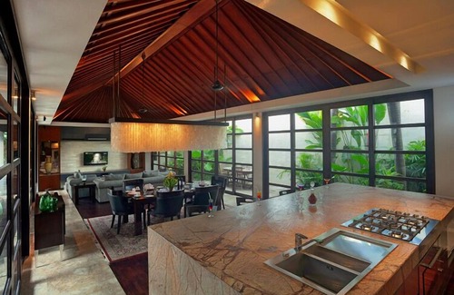 Bukit Villa | Reserve 3 habitaciones de lujo piscina Villa Jimbaran, personal