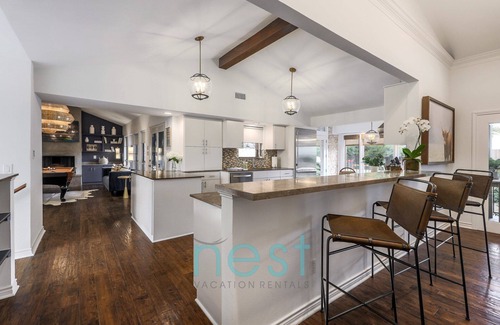 Westview On Lake Austin Casa | *Book 4, Get 3 Free – Stay 7 Nights, Pay for 4!*