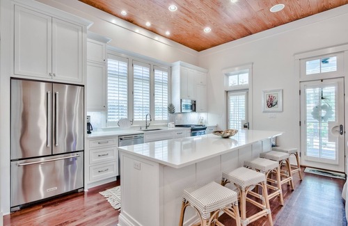 Forest District Casa | Reduced Summer Rates! Forest District! Low-Speed Vehicle! Private Pool! Bike to Seaside!