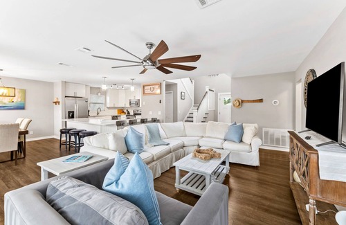 Gulfview Heights Casa | Book a Fall Getaway Today! Private Pool! 6 Adult Bikes! 30A Beaches!