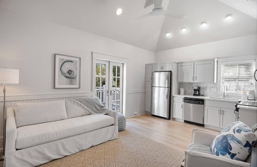 Cottage District Casa | Book for Summer! The Piper - 4 Adult Bikes! 6 Passenger Low-Speed Vehicle! Watercolor Park District!