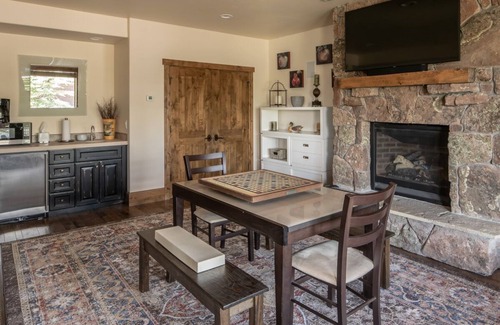 Spanish Peaks Casa | Cabaña de lujo de Spanish Peaks con jacuzzi privado, fogata y vistas espectaculares