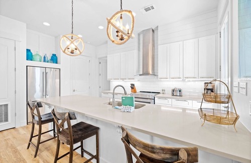 Alys Beach Casa | Book Now for Fall Stays! Resort Amenities! In the Heart of Seacrest Beach! 4 Adult Bikes!
