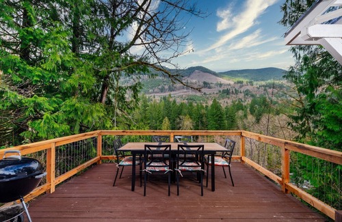 Brightwood Casa | Magnificent Valley and River Views, Pet Friendly, Huge Deck & Gazebo w/ Hot Tub, 15 Miles 2 Gov Camp